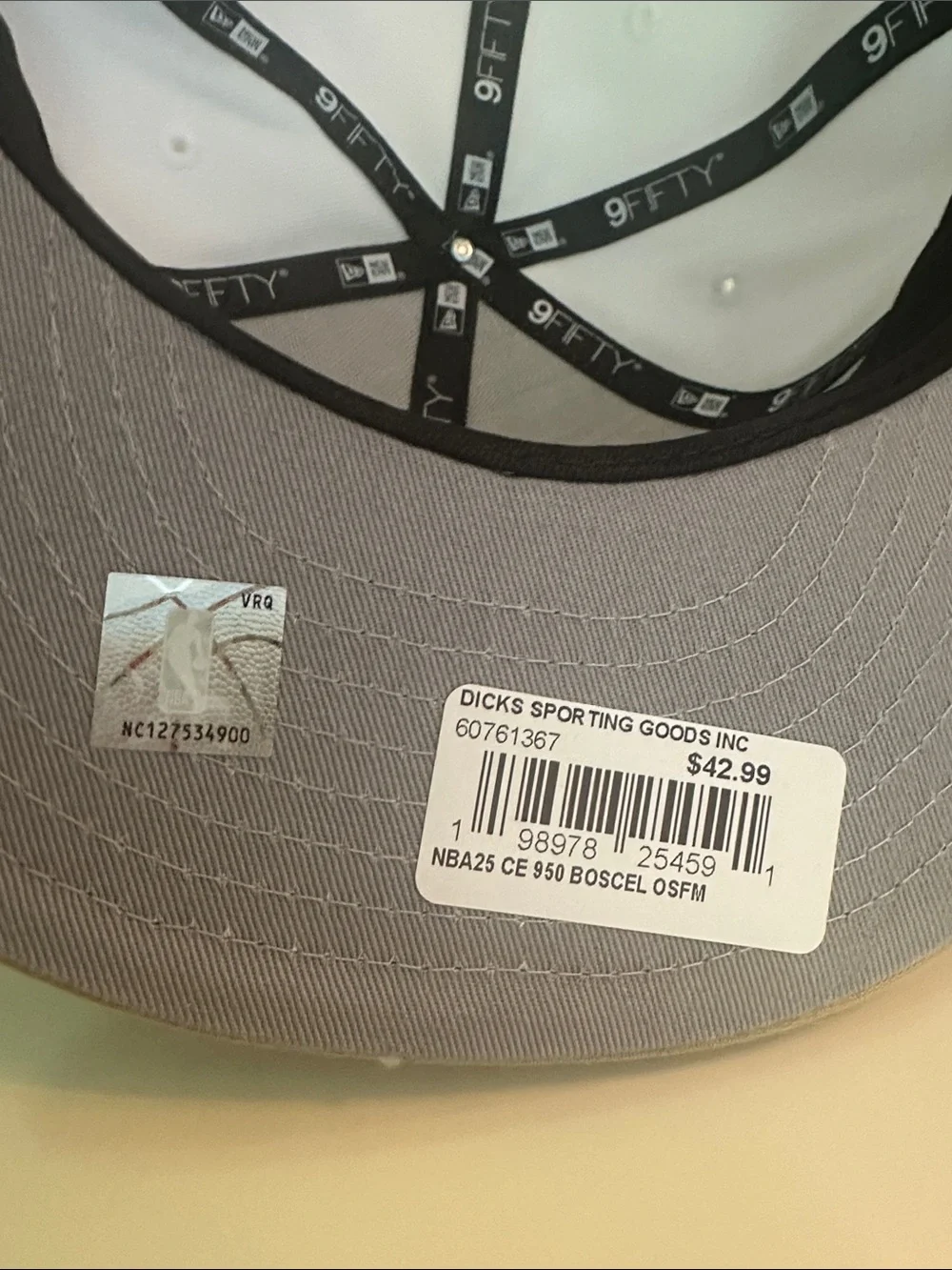 NWT Boston Celtics New Era 2025/26 City Edition 9FIFTY Snapback Hat - White/Gold